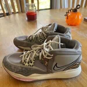 Nike Gray and Pink Women's Sneakers with Camo Accents